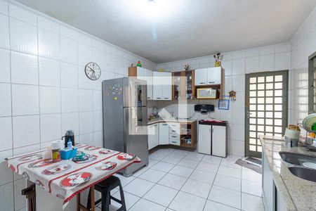 Casa à venda com 195m², 3 quartos e 2 vagasCozinha