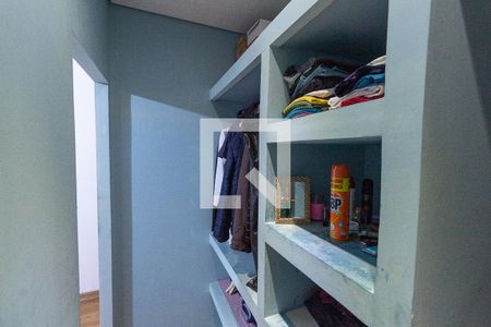 Casa à venda com 195m², 3 quartos e 2 vagasCloset