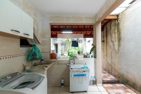 Casa à venda com 195m², 3 quartos e 2 vagasLavanderia