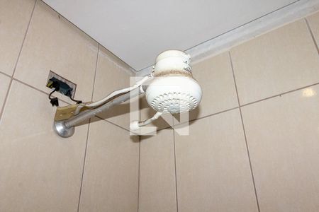 Casa à venda com 195m², 3 quartos e 2 vagasChuveiro