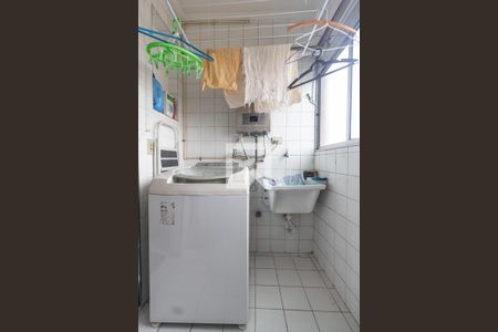 Apartamento à venda com 83m², 3 quartos e 2 vagas Apartamento à venda com 83m², 3 quartos e 2 vagasÁrea de serviço