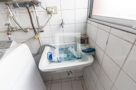 Apartamento à venda com 83m², 3 quartos e 2 vagas Apartamento à venda com 83m², 3 quartos e 2 vagasÁrea de serviço