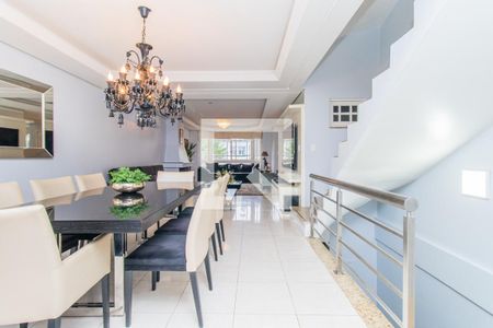 Casa à venda com 370m², 3 quartos e 2 vagas