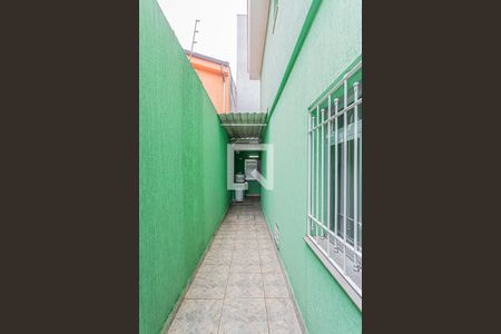 Casa à venda com 235m², 3 quartos e 2 vagasCorredor