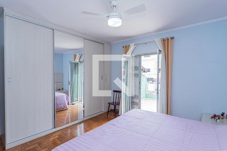 Casa à venda com 235m², 3 quartos e 2 vagasSuite