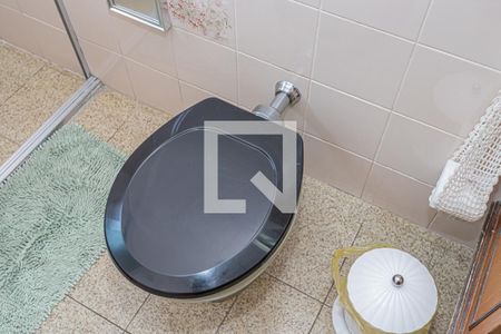 Casa à venda com 235m², 3 quartos e 2 vagasBanheiro Social