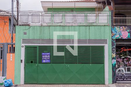 Casa à venda com 235m², 3 quartos e 2 vagasFachada