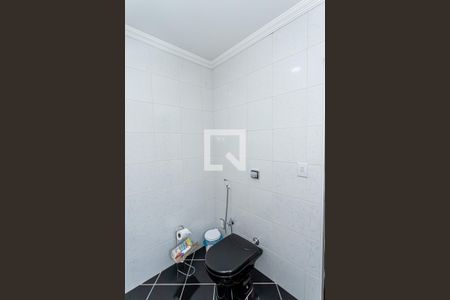 Casa à venda com 235m², 3 quartos e 2 vagasBanheiro suite