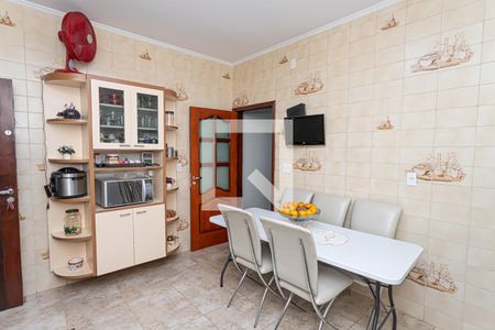 Casa à venda com 235m², 3 quartos e 2 vagasCozinha