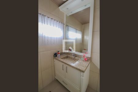 Casa à venda com 93m², 2 quartos e 6 vagasBanheiro 3