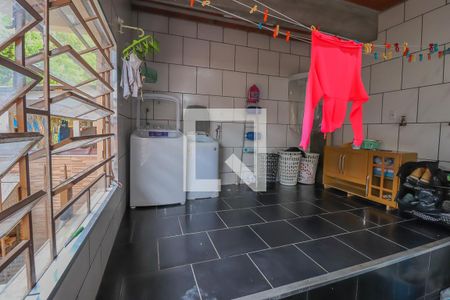 Casa à venda com 93m², 2 quartos e 6 vagasArea de Serviço