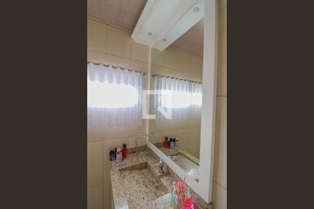 Casa à venda com 93m², 2 quartos e 6 vagasBanheiro 3