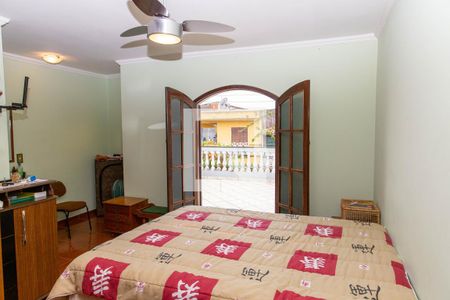 Casa à venda com 200m², 3 quartos e 2 vagas Casa à venda com 200m², 3 quartos e 2 vagasQuarto Suíte