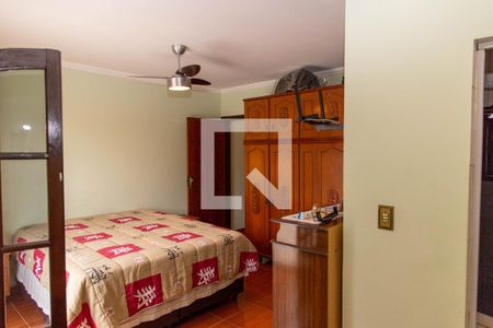 Casa à venda com 200m², 3 quartos e 2 vagas Casa à venda com 200m², 3 quartos e 2 vagasQuarto Suíte
