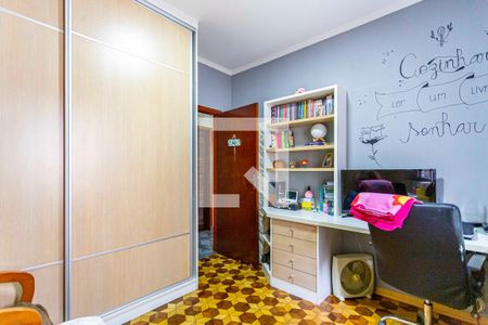 Casa à venda com 240m², 3 quartos e 4 vagas Casa à venda com 240m², 3 quartos e 4 vagasQuarto 2