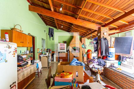 Casa à venda com 240m², 3 quartos e 4 vagas Casa à venda com 240m², 3 quartos e 4 vagasÁrea de Serviço e Espaço Churrasco