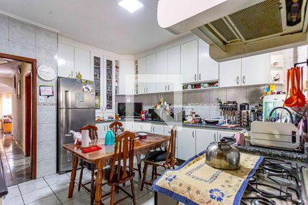 Casa à venda com 240m², 3 quartos e 4 vagas Casa à venda com 240m², 3 quartos e 4 vagasCozinha