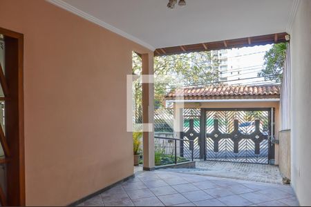 Casa à venda com 373m², 3 quartos e 6 vagas Casa à venda com 373m², 3 quartos e 6 vagasGaragem