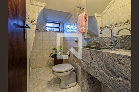 Casa à venda com 400m², 4 quartos e 8 vagas Casa à venda com 400m², 4 quartos e 8 vagasBanheiro 1