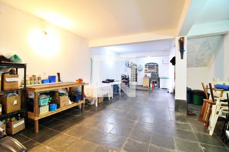 Casa à venda com 220m², 3 quartos e 4 vagasÁrea de Serviço