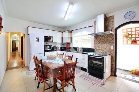 Casa à venda com 220m², 3 quartos e 4 vagasCozinha