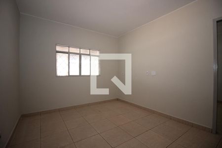 Sala 1 de casa para alugar com 3 quartos, 100m² em Recanto das Emas, Brasília