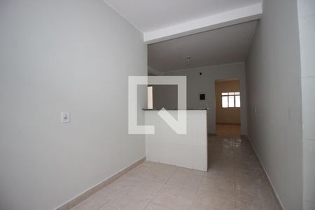 Sala 2 de casa para alugar com 3 quartos, 100m² em Recanto das Emas, Brasília