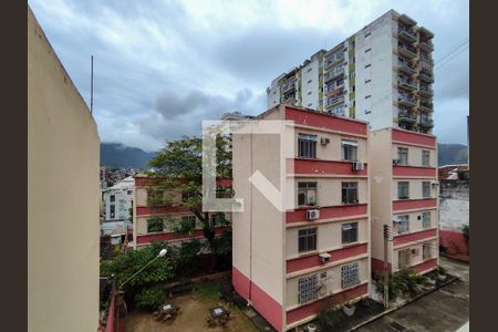 Vista do Quarto 1 de apartamento para alugar com 2 quartos, 54m² em Vila Isabel, Rio de Janeiro