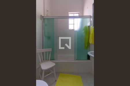 Casa à venda com 634m², 4 quartos e 6 vagas Casa à venda com 634m², 4 quartos e 6 vagasBanheiro 1