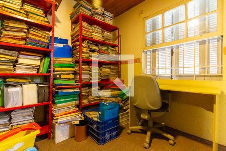 Casa à venda com 634m², 4 quartos e 6 vagas Casa à venda com 634m², 4 quartos e 6 vagasQuarto 1 piso inferior