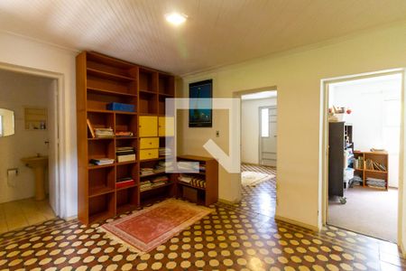 Casa à venda com 634m², 4 quartos e 6 vagas Casa à venda com 634m², 4 quartos e 6 vagasSala 3 Piso inferior