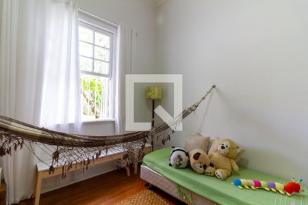 Casa à venda com 634m², 4 quartos e 6 vagas Casa à venda com 634m², 4 quartos e 6 vagasQuarto 3 Piso Superior