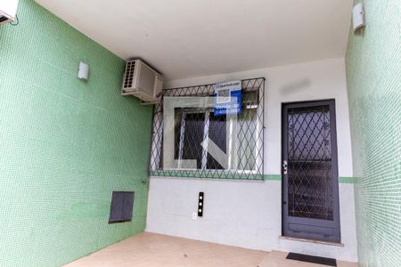 Casa à venda com 154m², 3 quartos e 1 vaga Casa à venda com 154m², 3 quartos e 1 vagaQuintal
