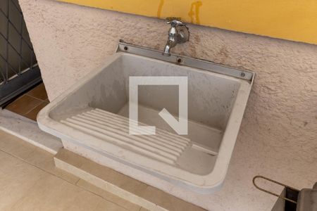 Casa à venda com 154m², 3 quartos e 1 vaga Casa à venda com 154m², 3 quartos e 1 vagaTerraço