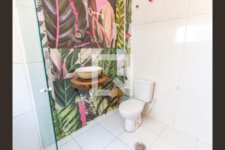 Apartamento à venda com 100m², 2 quartos e sem vaga Apartamento à venda com 100m², 2 quartos e sem vagaBanheiro