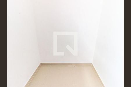 Apartamento à venda com 100m², 2 quartos e sem vaga Apartamento à venda com 100m², 2 quartos e sem vagaQuarto de Serviço
