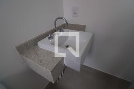 Apartamento à venda com 78m², 2 quartos e 2 vagasBanheiro do Quarto 2 - Suíte 2