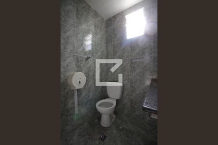 Casa à venda com 316m², 3 quartos e 3 vagasBanheiro 1 do Salão de Festas