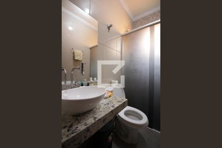 Casa à venda com 316m², 3 quartos e 3 vagasBanheiro da Suíte 2