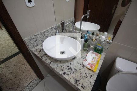 Casa à venda com 316m², 3 quartos e 3 vagasBanheiro da Suíte 2