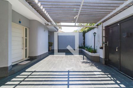 Casa à venda com 310m², 3 quartos e 4 vagasGaragem