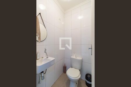 Casa à venda com 310m², 3 quartos e 4 vagasBanheiro de Serviço