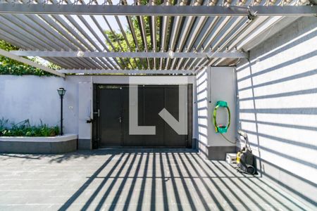 Casa à venda com 310m², 3 quartos e 4 vagasGaragem