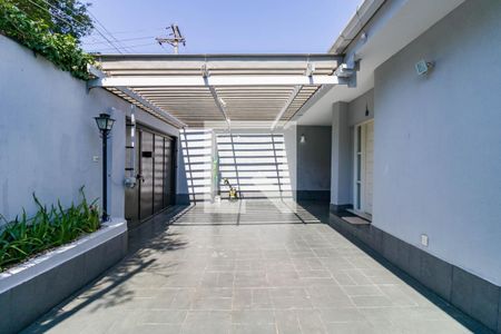 Casa à venda com 310m², 3 quartos e 4 vagasGaragem