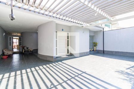 Casa à venda com 310m², 3 quartos e 4 vagasGaragem