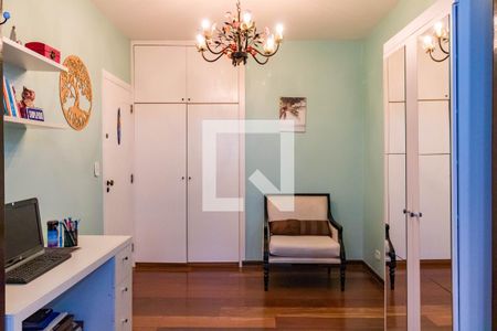 Casa à venda com 310m², 3 quartos e 4 vagasQuarto 1