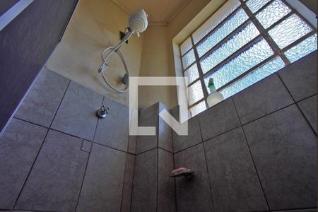 Banheiro Corredor de apartamento para alugar com 1 quarto, 50m² em Jardim São Pedro, Porto Alegre