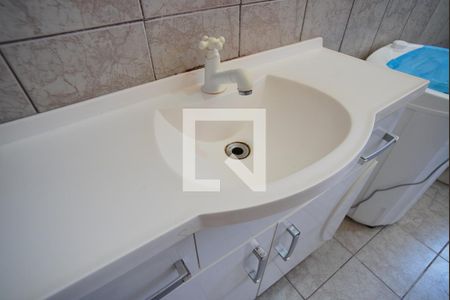 Banheiro Corredor de apartamento para alugar com 1 quarto, 50m² em Jardim São Pedro, Porto Alegre