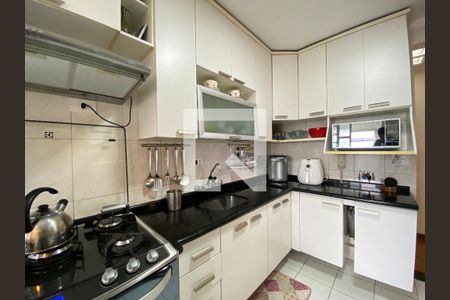 Apartamento à venda com 65m², 2 quartos e 1 vagaCozinha