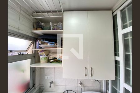 Apartamento à venda com 65m², 2 quartos e 1 vagaÁrea de Serviço